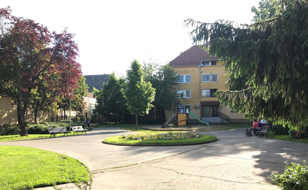 Melody Apartman Eger Eksteriør billede